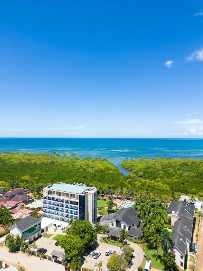 Tanga Beach Resort & Spa Zewnętrze zdjęcie