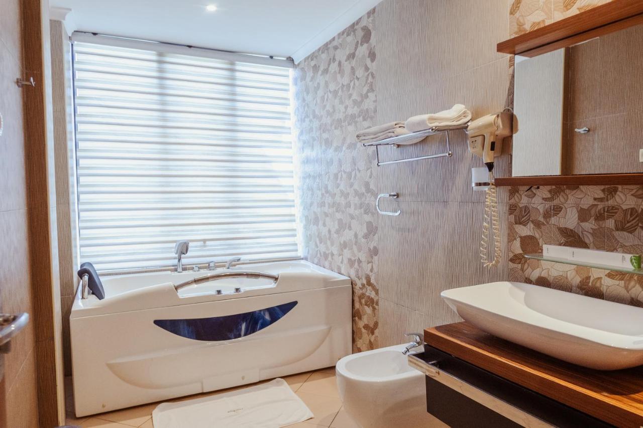 Tanga Beach Resort & Spa Zewnętrze zdjęcie
